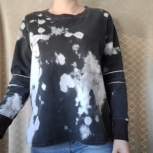 Black Tye-Dye Xhilaration Sleep Sweatshirt Medium